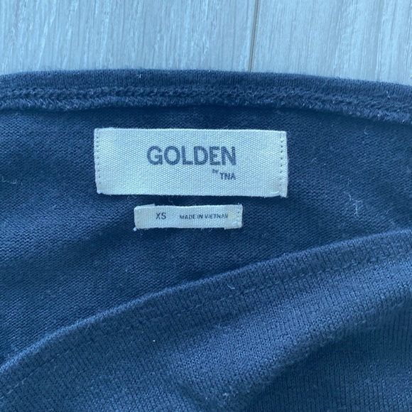 Aritzia TNA Crop Top Tank - Picture 2 of 3